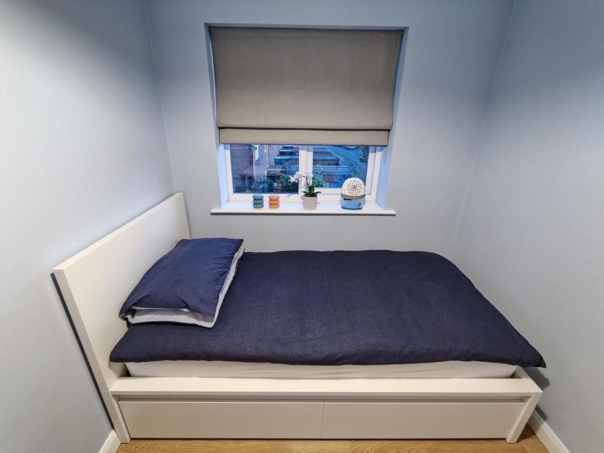 Joshua Court Single Room Stoke-on-Trent Exteriör bild